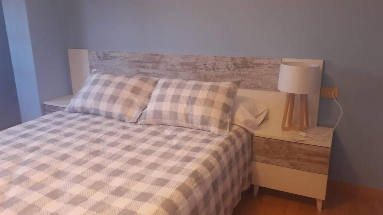 Apartamento Con Terraza En El Casco Historico Ourense Eksteriør bilde